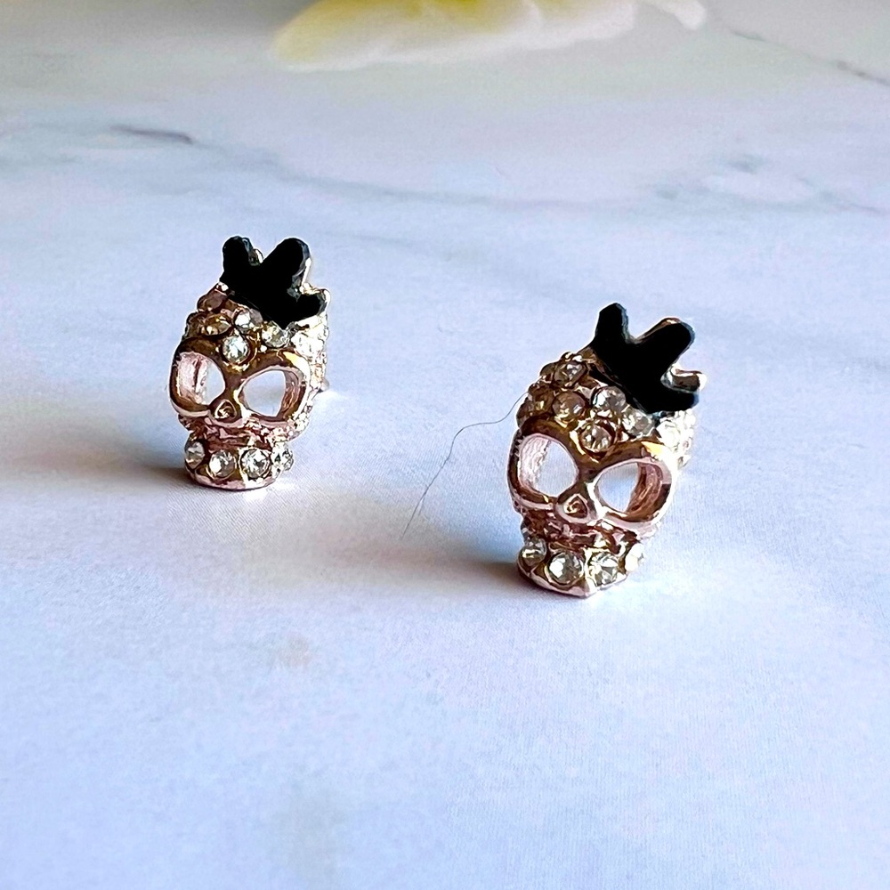Skull Stud Earrings with Black Crown